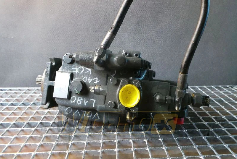 Vickers PVH57V10L 11093517 - Bomba hidráulica para Maquinaria de construcción: foto 3 Vickers PVH57V10L 11093517 - Bomba hidráulica para Maquinaria de construcción: foto 3