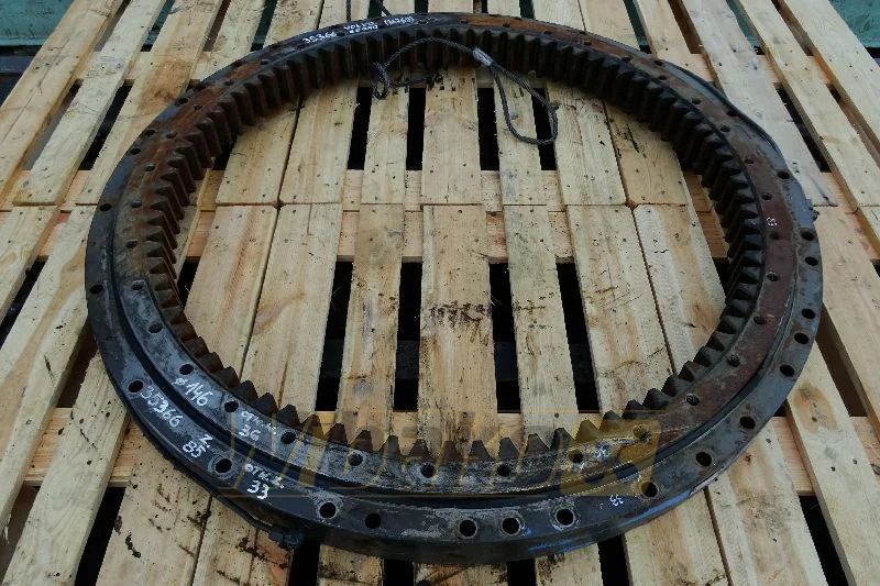 Volvo EC240 - Corona de giro para Maquinaria de construcción: foto 1 Volvo EC240 - Corona de giro para Maquinaria de construcción: foto 1