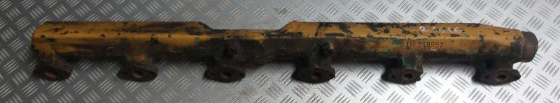 Volvo TD122GA 468859HT6 - Colector de admisión para Maquinaria de construcción: foto 1 Volvo TD122GA 468859HT6 - Colector de admisión para Maquinaria de construcción: foto 1