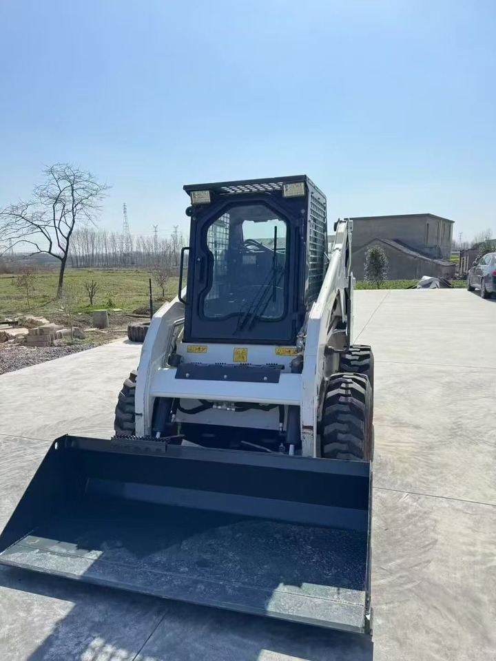 BOBCAT S180 - Minicargadora: foto 5 BOBCAT S180 - Minicargadora: foto 5
