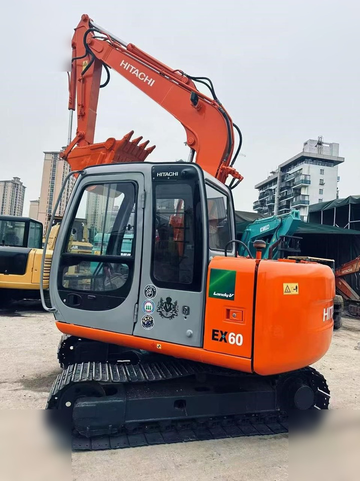 KOMATSU PC60 LC-5 - Excavadora de cadenas: foto 1 KOMATSU PC60 LC-5 - Excavadora de cadenas: foto 1
