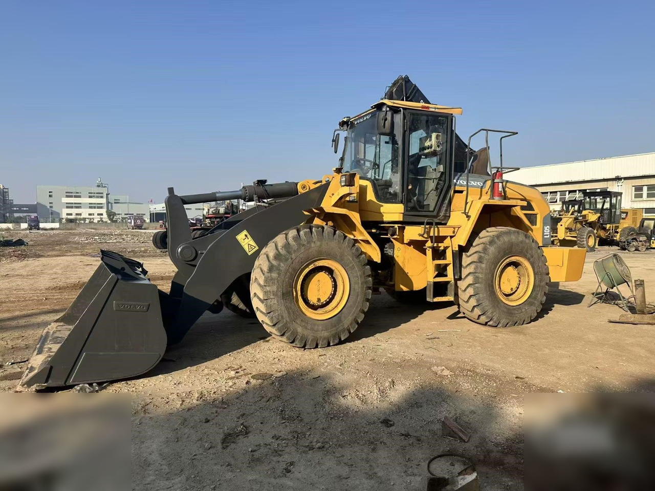 VOLVO L105 - Cargadora de ruedas: foto 4 VOLVO L105 - Cargadora de ruedas: foto 4
