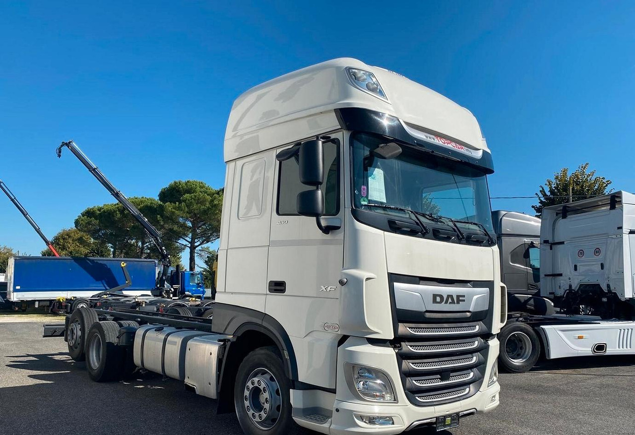 DAF XF 480 FT FULL PNEUMATIC 2019 - Camión chasis: foto 3 DAF XF 480 FT FULL PNEUMATIC 2019 - Camión chasis: foto 3