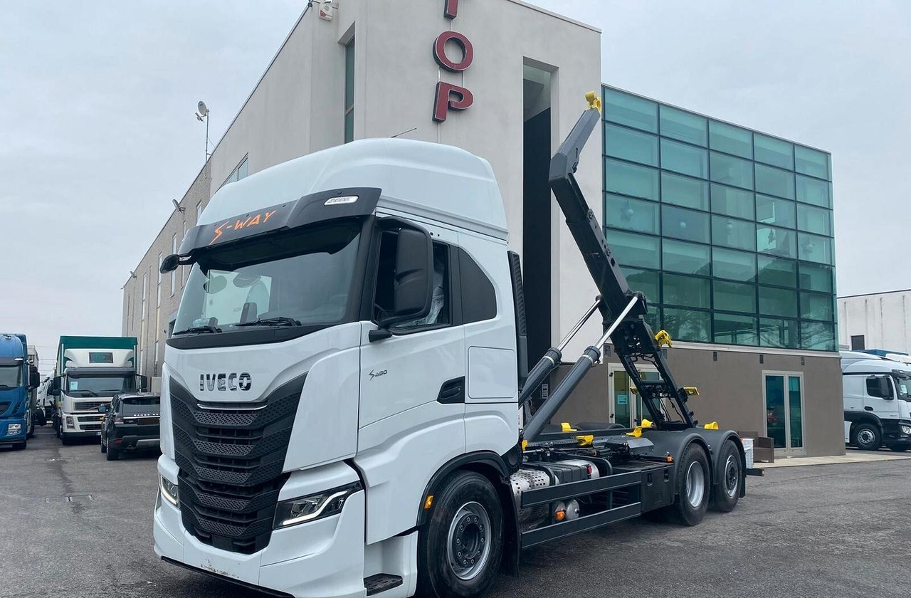IVECO S-WAY 480 SCARRABILE FULL PNEUMATIC EURO 6 - Camión multibasculante: foto 2 IVECO S-WAY 480 SCARRABILE FULL PNEUMATIC EURO 6 - Camión multibasculante: foto 2