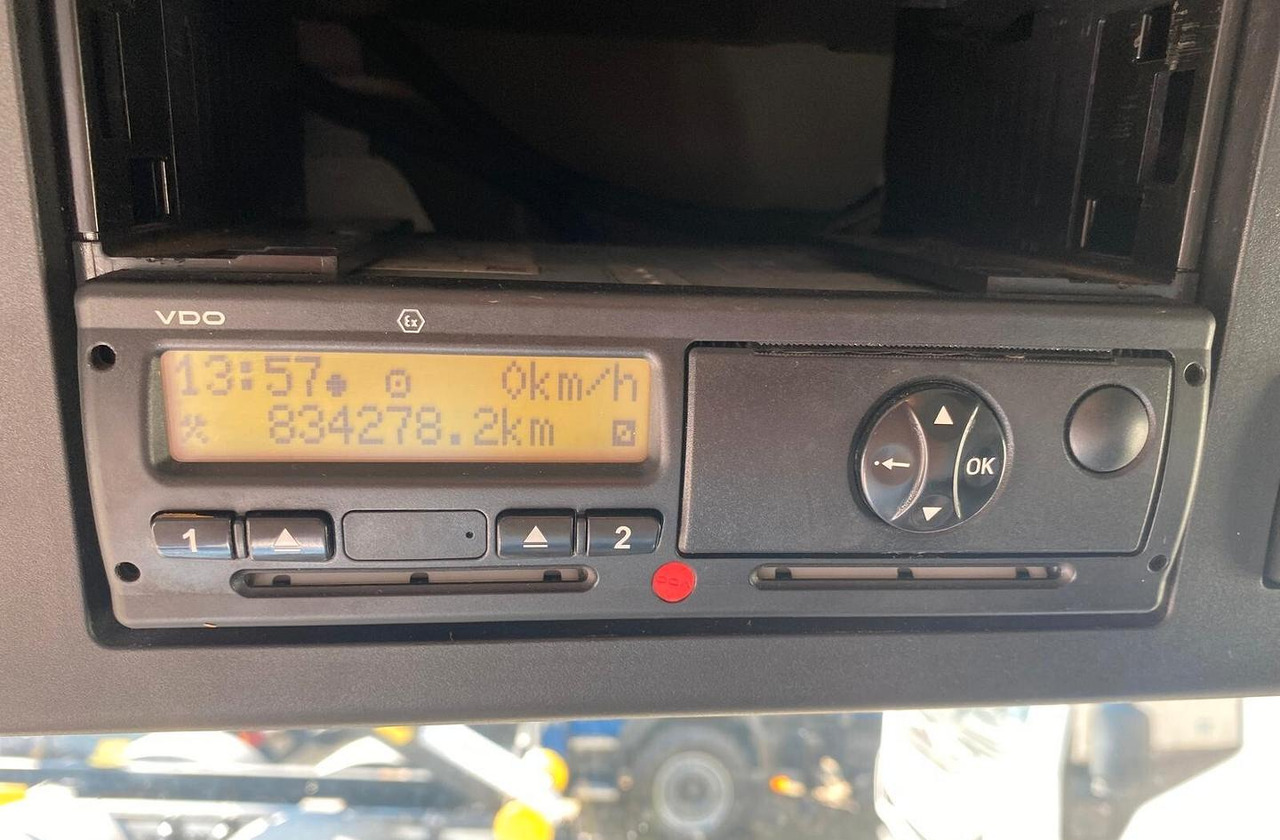 MERCEDES ANTOS 18.33 - Camión frigorífico: foto 5 MERCEDES ANTOS 18.33 - Camión frigorífico: foto 5