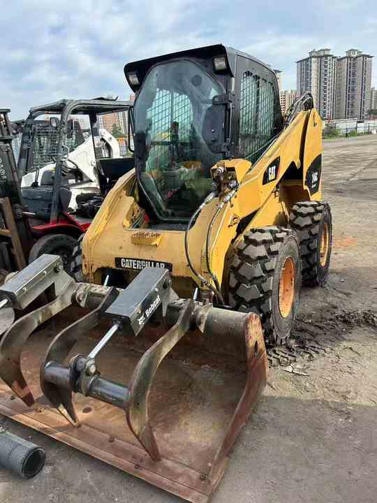 98%New Cat246c Loaders High Efficiency Wheel Loader Powerful Chinese Made Front Loader Road Machine - Minicargadora: foto 2 98%New Cat246c Loaders High Efficiency Wheel Loader Powerful Chinese Made Front Loader Road Machine - Minicargadora: foto 2