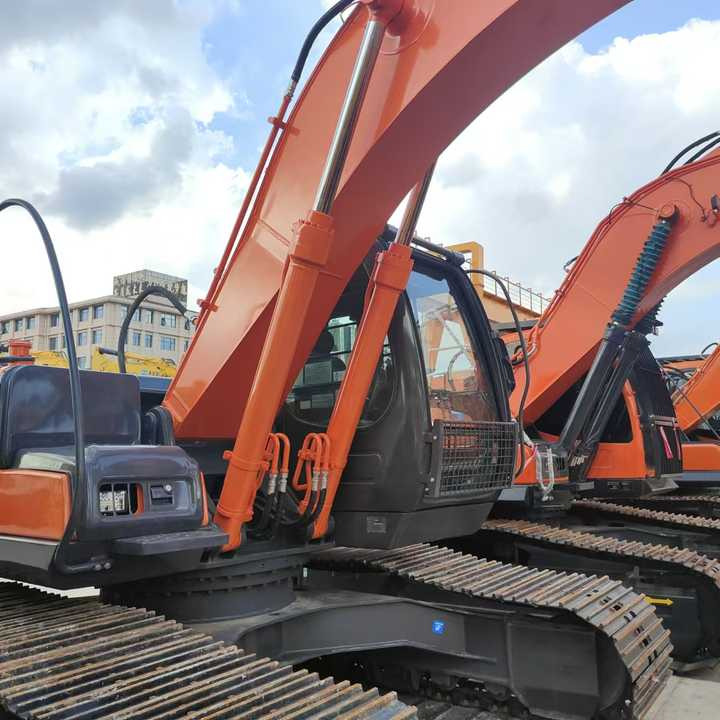 Hitachi Brand Zx210 Crawler Excavator 21tons Digger for Sale Used Hitachi Zx200 210 350 Excavator in Stock on Sale - Excavadora: foto 5 Hitachi Brand Zx210 Crawler Excavator 21tons Digger for Sale Used Hitachi Zx200 210 350 Excavator in Stock on Sale - Excavadora: foto 5