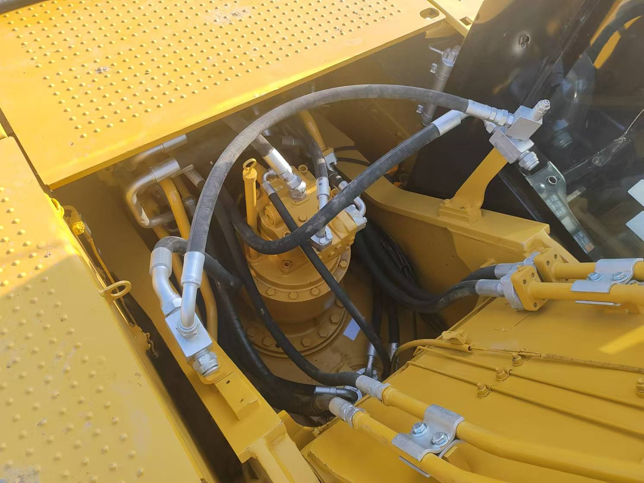 CATERPILLAR Used Digger CAT 323DL Construction Machinery Construction Digger Used CAT 323DL Cheap Excavator - Maquinaria de construcción: foto 4 CATERPILLAR Used Digger CAT 323DL Construction Machinery Construction Digger Used CAT 323DL Cheap Excavator - Maquinaria de construcción: foto 4