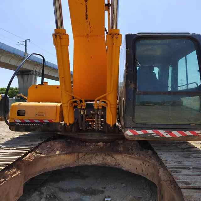 Second-hand Original Hyundai R215-7C Crawler Excavator - Excavadora: foto 4 Second-hand Original Hyundai R215-7C Crawler Excavator - Excavadora: foto 4