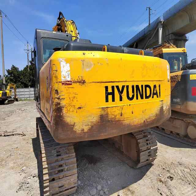 Second-hand Original Hyundai R215-7C Crawler Excavator - Excavadora: foto 3 Second-hand Original Hyundai R215-7C Crawler Excavator - Excavadora: foto 3