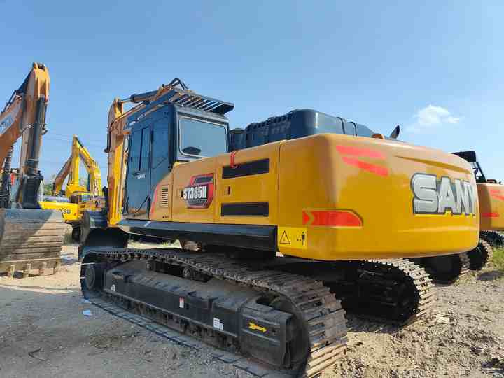 Second-hand SANY 365H Excavator in Excellent Condition Is Sold at a Low Price. 36-ton Used Hydraulic Excavator Is in Stock. - Excavadora de cadenas: foto 2 Second-hand SANY 365H Excavator in Excellent Condition Is Sold at a Low Price. 36-ton Used Hydraulic Excavator Is in Stock. - Excavadora de cadenas: foto 2