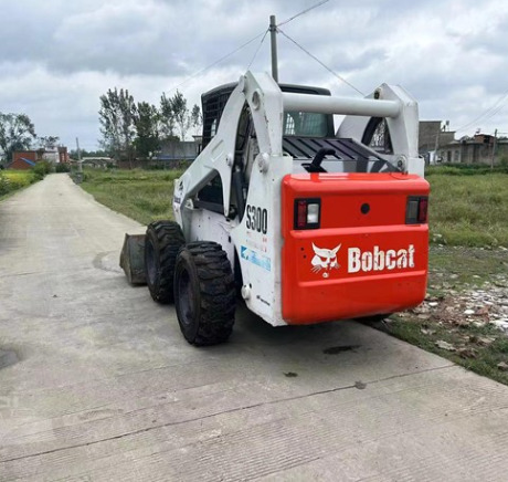 USED BOBCAT S300 Skid-steer Loader with Very Good Performance Is for Sale at a Low Price. S160/s185/s220/330 in Stock - Minicargadora: foto 4 USED BOBCAT S300 Skid-steer Loader with Very Good Performance Is for Sale at a Low Price. S160/s185/s220/330 in Stock - Minicargadora: foto 4