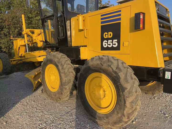 USED Komatsu GD655 Grader with Good Condition for Sale - Grader: foto 2 USED Komatsu GD655 Grader with Good Condition for Sale - Grader: foto 2