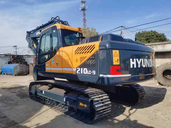 Hyundai Excavator Used Machine 210-9s Heavy Construction Equipment Crawler Excavator Hot Sale - Excavadora de cadenas: foto 3 Hyundai Excavator Used Machine 210-9s Heavy Construction Equipment Crawler Excavator Hot Sale - Excavadora de cadenas: foto 3