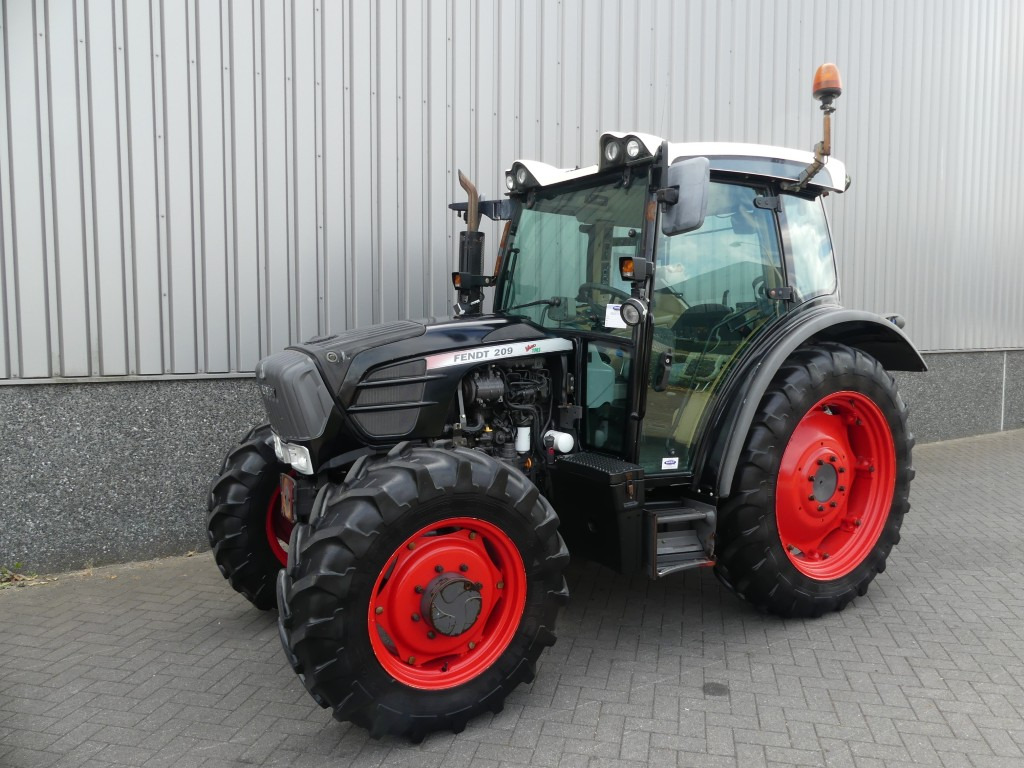 FENDT 209S Vario - Mini tractor: foto 1 FENDT 209S Vario - Mini tractor: foto 1