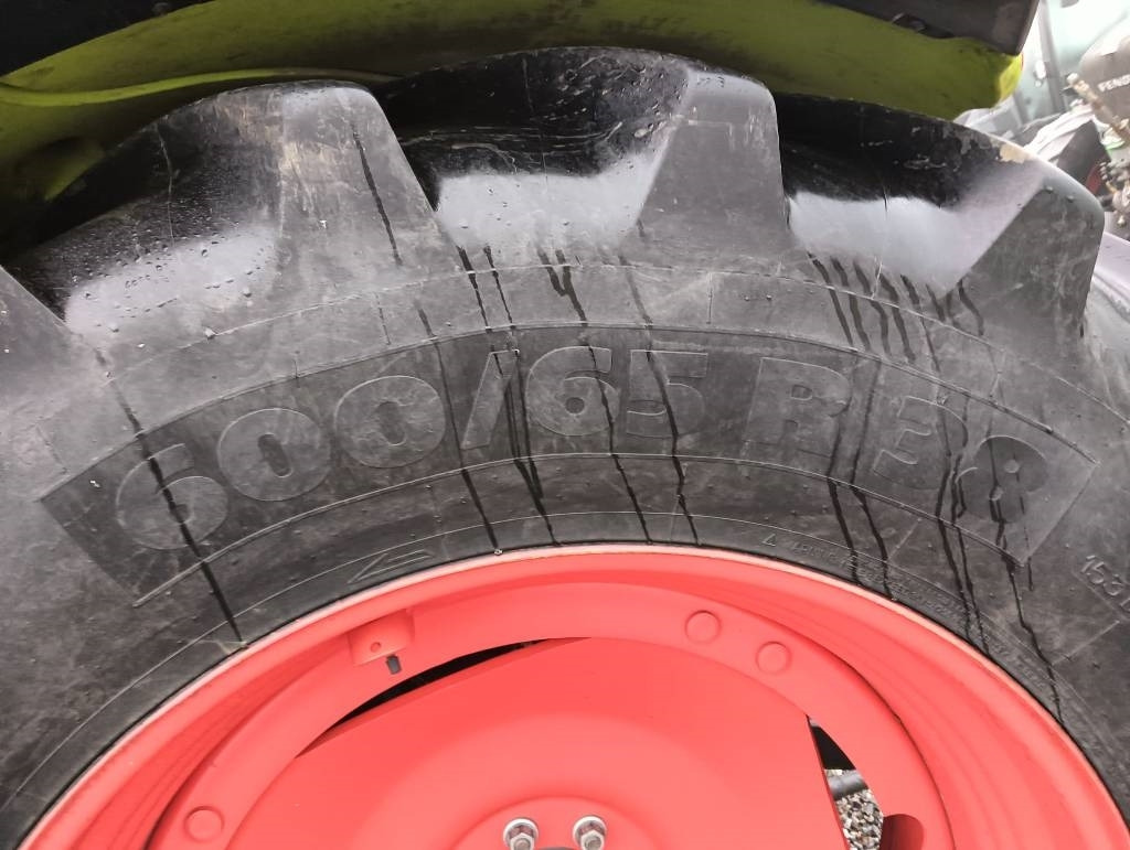 Claas Arion 440 - Tractor: foto 4 Claas Arion 440 - Tractor: foto 4