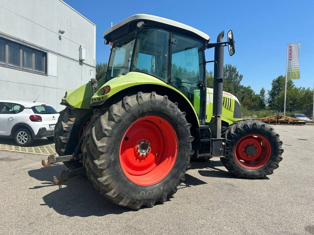 Tractor Claas Arion 610 C: foto 6