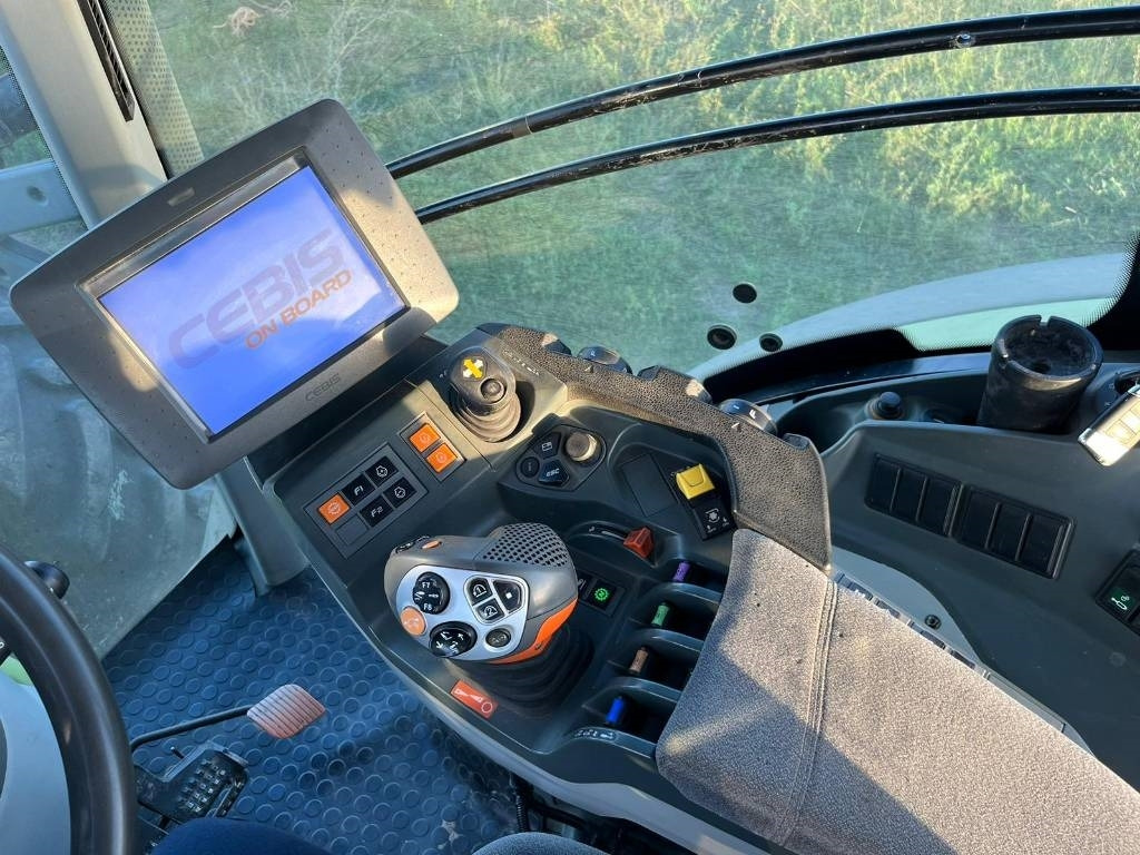 Claas Axion 870 Cmatic - Tractor: foto 5 Claas Axion 870 Cmatic - Tractor: foto 5