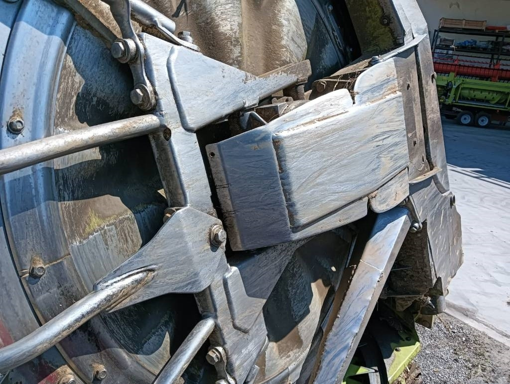 Claas Orbis 600 - Maquinaria de henificación: foto 2 Claas Orbis 600 - Maquinaria de henificación: foto 2