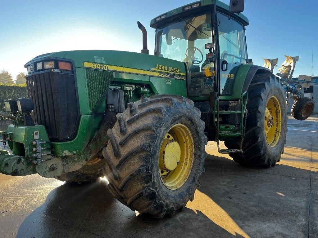 John Deere 8410 - Tractor: foto 2 John Deere 8410 - Tractor: foto 2