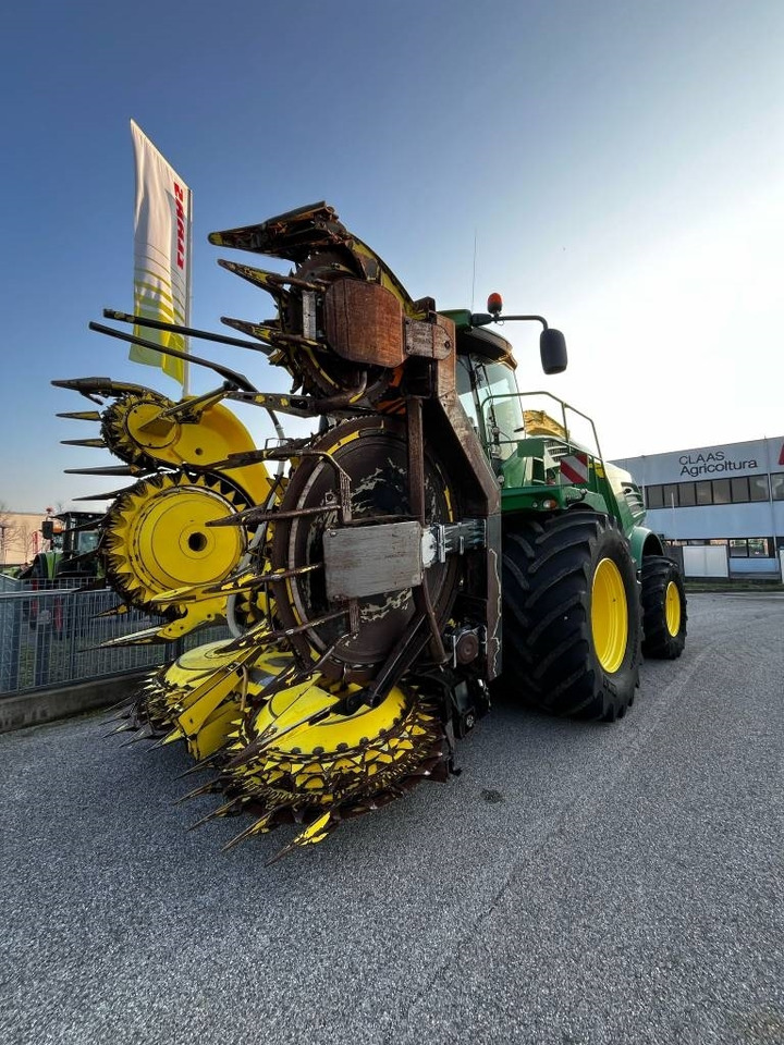 John Deere 8800 - Cosechadora de forraje: foto 4 John Deere 8800 - Cosechadora de forraje: foto 4