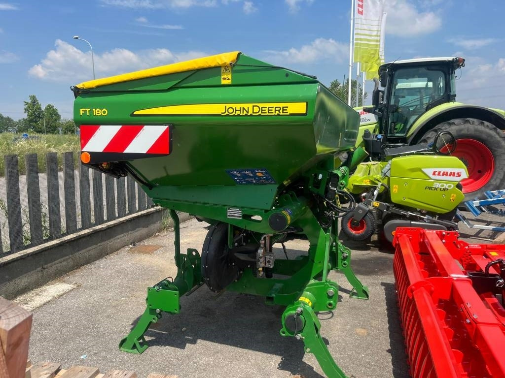 John Deere FT 180 - Esparcidor de fertilizantes: foto 3 John Deere FT 180 - Esparcidor de fertilizantes: foto 3