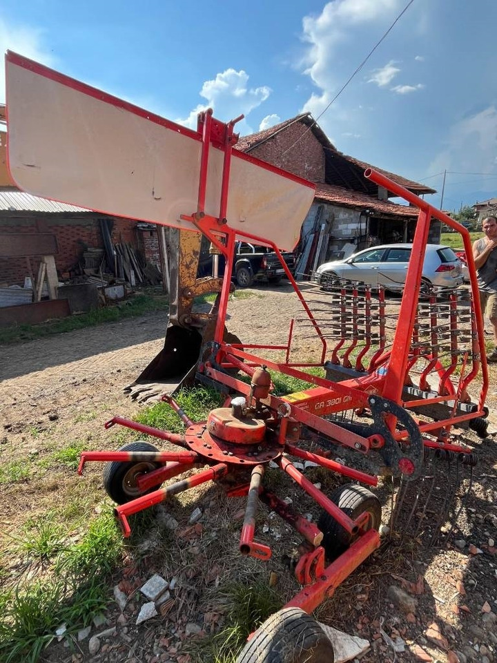 Kuhn GA3801 GM - Henificadora: foto 1 Kuhn GA3801 GM - Henificadora: foto 1