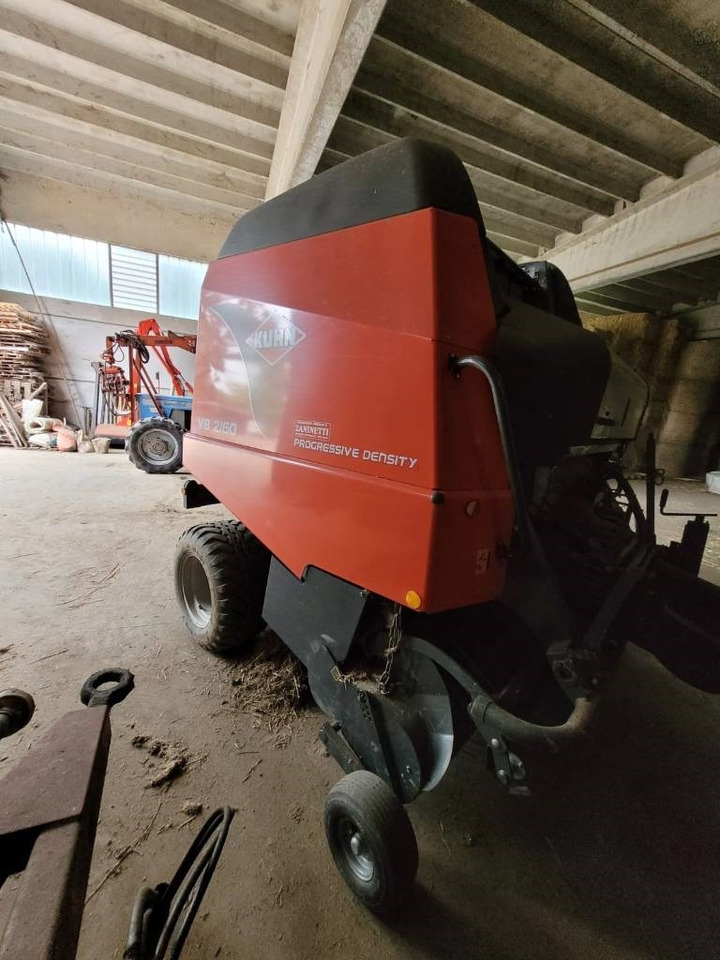 Kuhn VB 2160 - Rotoempacadora: foto 3 Kuhn VB 2160 - Rotoempacadora: foto 3