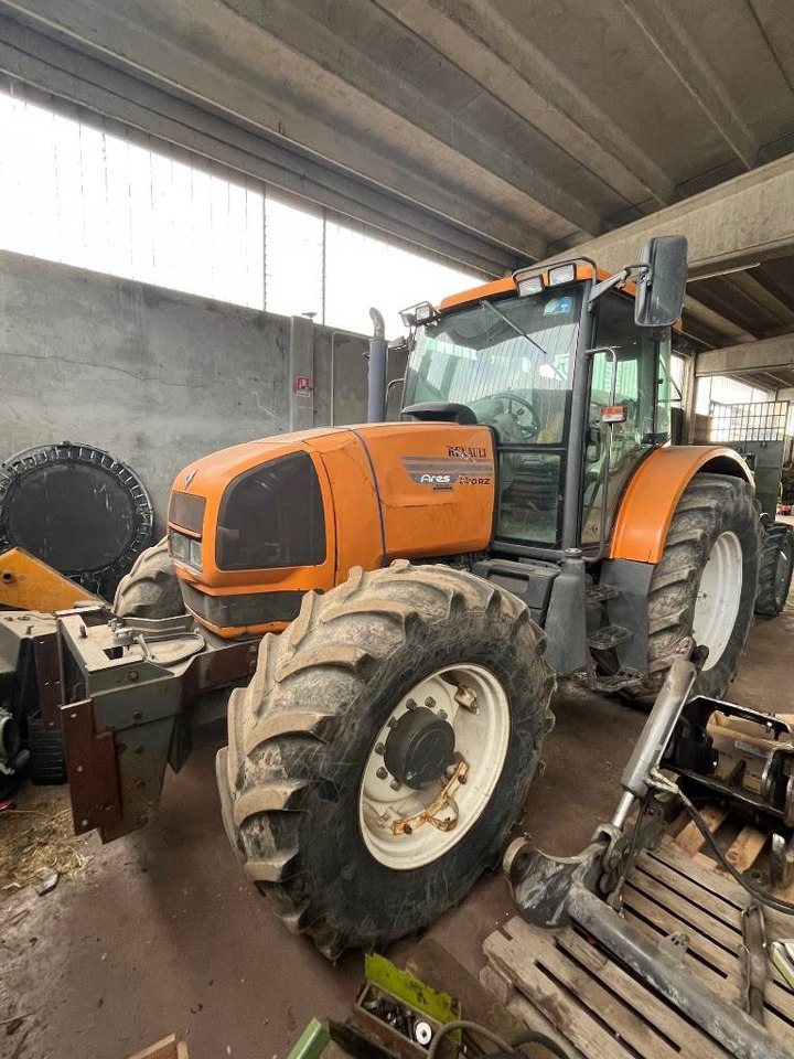 Renault Ares 640 RZ  - Tractor: foto 1 Renault Ares 640 RZ  - Tractor: foto 1