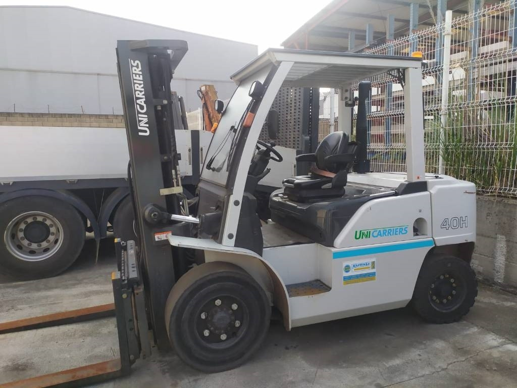 UniCarriers D1F4A40Q - Carretilla de carga lateral: foto 1 UniCarriers D1F4A40Q - Carretilla de carga lateral: foto 1