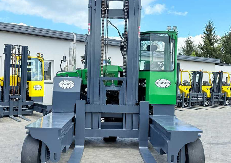 Combilift C10000 / DIESEL / DUPLEX - 4200MM / LIKE NEW - Carretilla de 4 vías: foto 4 Combilift C10000 / DIESEL / DUPLEX - 4200MM / LIKE NEW - Carretilla de 4 vías: foto 4