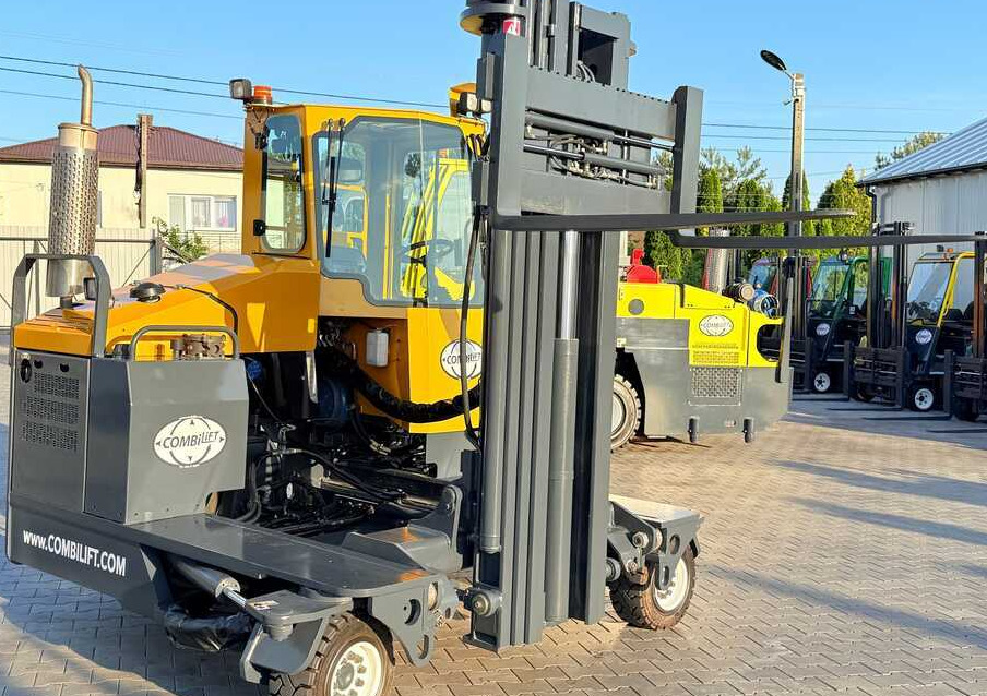Carretilla de 4 vías Combilift C4000 / GAS / TRIPLEX – 5600MM / FREE LIFT / FORK SIDESHIFT / LIKE NEW: foto 19