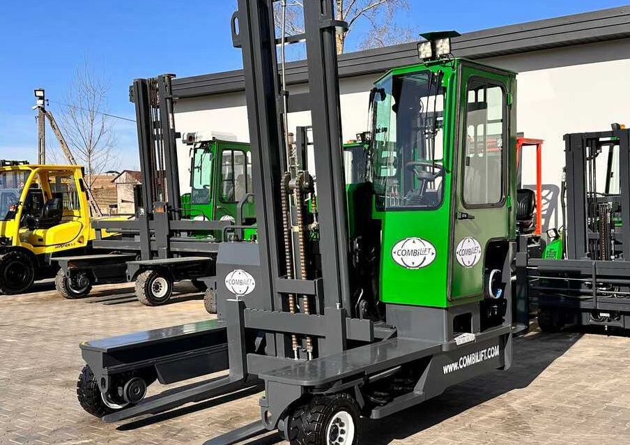 Combilift C4000 / LPG / DUPLEX / 4500MM / FREE LIFT / LIKE NEW - Carretilla de 4 vías: foto 2 Combilift C4000 / LPG / DUPLEX / 4500MM / FREE LIFT / LIKE NEW - Carretilla de 4 vías: foto 2