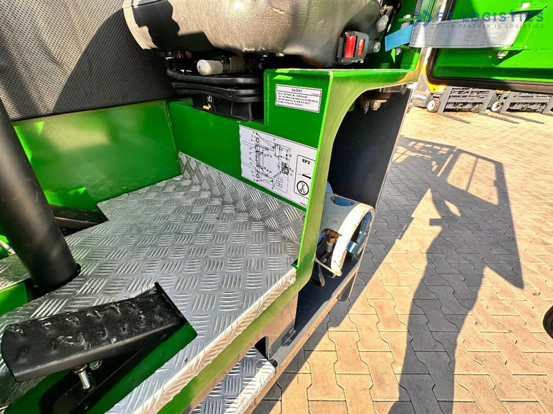 Carretilla de 4 vías Combilift C4000 / TRIPLEX / 4900MM / LPG / FREE LIFT / FORK SHIFT / LIKE NEW C4000 / TRIPLEX / 4900MM / LPG / FREE LIFT / FORK SHIFT / LIK: foto 19