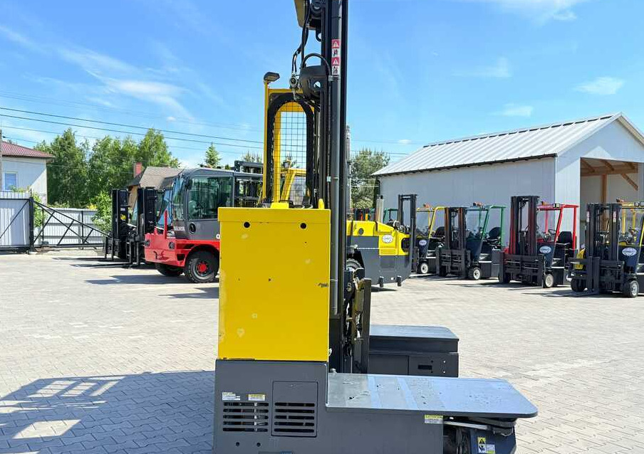 Combilift C4000STE / TRIPLEX / 6850MM / FREE LIFT / ONLY 1,348 HOURS / FORK SIDESHIFT / EXCELLENT CONDITION - Carretilla de 4 vías: foto 4 Combilift C4000STE / TRIPLEX / 6850MM / FREE LIFT / ONLY 1,348 HOURS / FORK SIDESHIFT / EXCELLENT CONDITION - Carretilla de 4 vías: foto 4