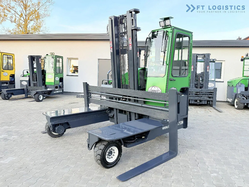 Combilift C4500 / DIESEL / DUPLEX 4000MM / WIDE FORK POSITIONER / HEATING / FULL CABIN / EXCELLENT CONDITION / A wide range of four-way an - Carretilla de 4 vías: foto 3 Combilift C4500 / DIESEL / DUPLEX 4000MM / WIDE FORK POSITIONER / HEATING / FULL CABIN / EXCELLENT CONDITION / A wide range of four-way an - Carretilla de 4 vías: foto 3