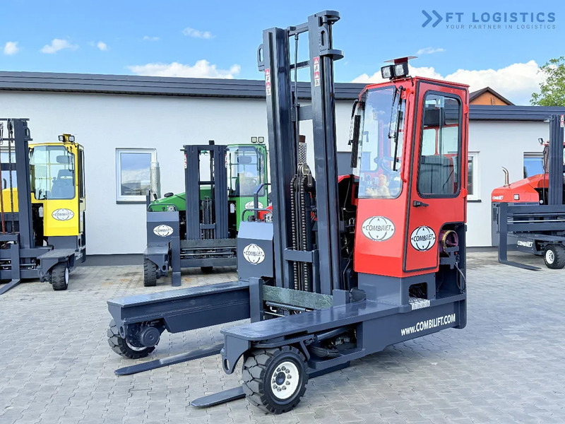 Carretilla de 4 vías Combilift C4500 / GAS / DUPLEX - 4500MM / POSITIONER / FREE LIFT / FULL CABIN / ONLY 6178H / CONDITION - LIKE NEW! C4500 / GAS / DUPLEX -: foto 1