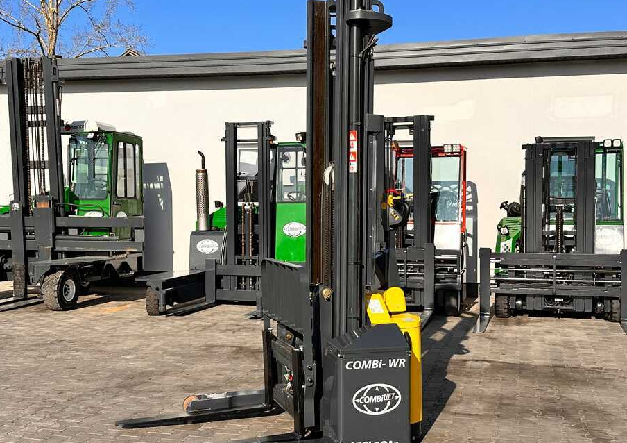 Combilift WR-4 / DUPLEX / 4.5M / 2017 / ONLY 30 HOURS / LIKE NEW / 1500KG - Apilador: foto 2 Combilift WR-4 / DUPLEX / 4.5M / 2017 / ONLY 30 HOURS / LIKE NEW / 1500KG - Apilador: foto 2