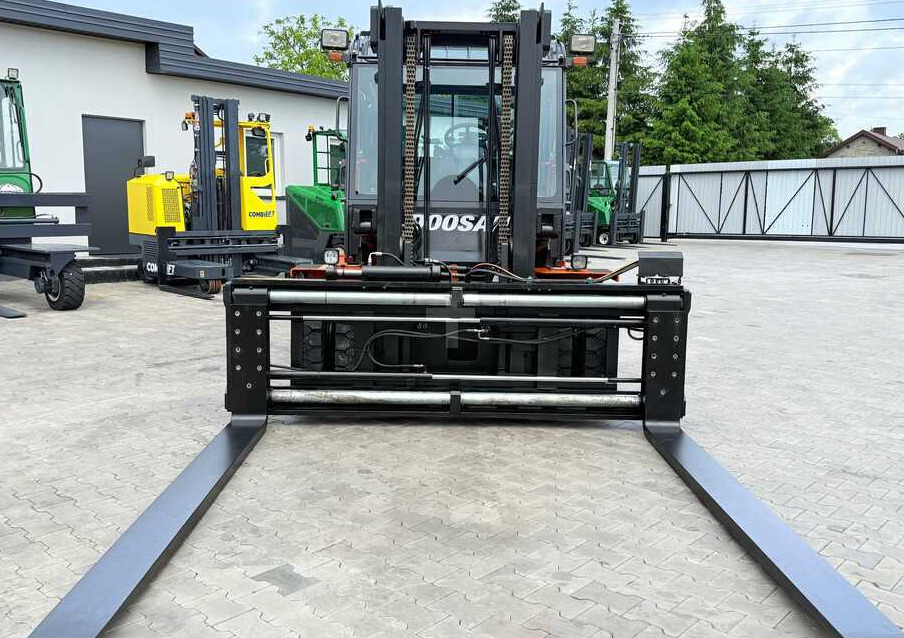 Doosan DOOSAN / DUPLEX 3000MM / SIDE SHIFT / FORK POSITIONER / 2500MM FORKS / 7000KG / CABIN / LIKE NEW - Carretilla elevadora diésel: foto 2 Doosan DOOSAN / DUPLEX 3000MM / SIDE SHIFT / FORK POSITIONER / 2500MM FORKS / 7000KG / CABIN / LIKE NEW - Carretilla elevadora diésel: foto 2