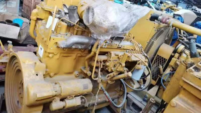 CATERPILLAR 3406 - Motor y piezas para Bulldozer: foto 1 CATERPILLAR 3406 - Motor y piezas para Bulldozer: foto 1