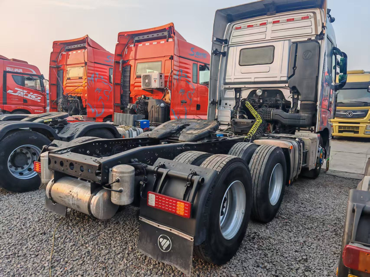 AUMAN 560HP - Cabeza tractora: foto 4 AUMAN 560HP - Cabeza tractora: foto 4