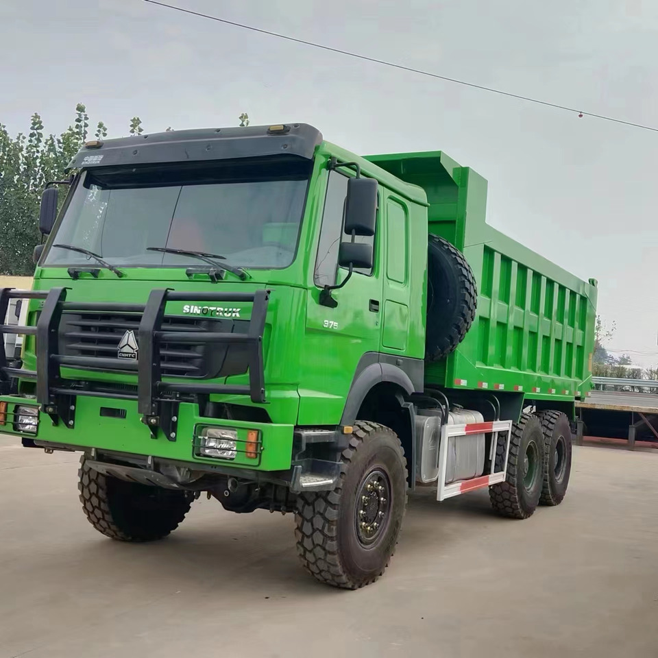 HOWO 6*6 dump truck - Camión volquete: foto 3 HOWO 6*6 dump truck - Camión volquete: foto 3