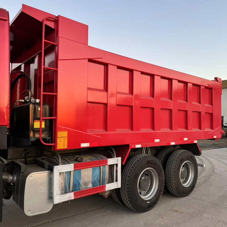 HOWO HOWO 371 6*4 dump truck - Camión volquete: foto 3 HOWO HOWO 371 6*4 dump truck - Camión volquete: foto 3
