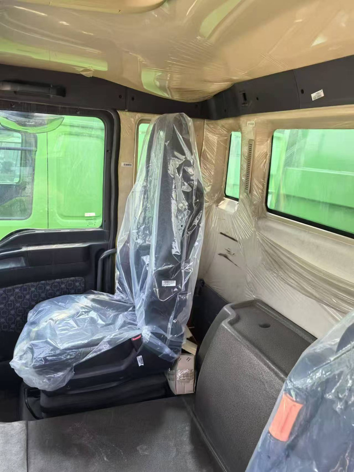 Camión volquete nuevo HOWO HOWO 6*6  dump truck [ Copy ]: foto 7