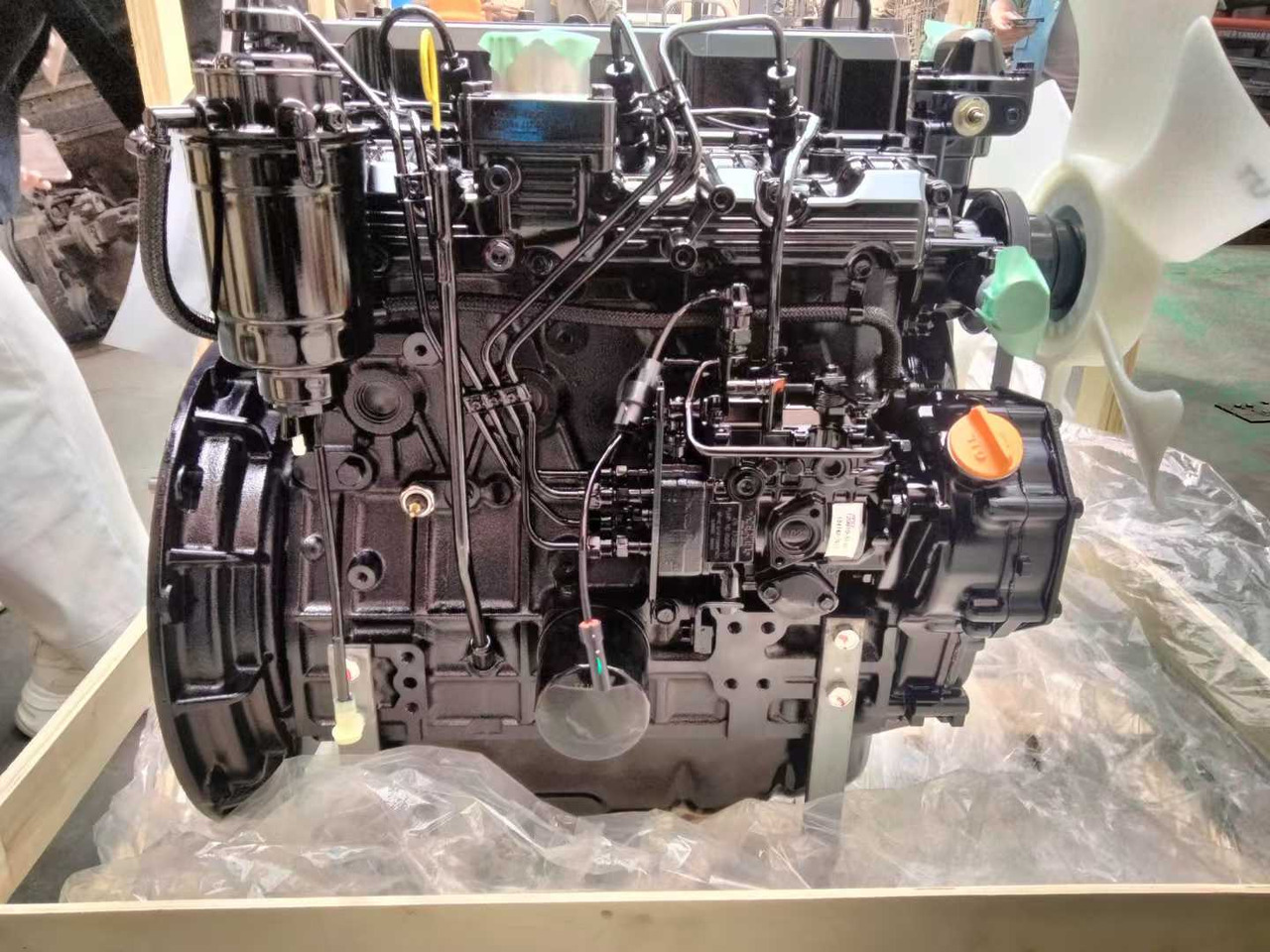 YANMAR 4TNE98 - Motor para Maquinaria de construcción: foto 3 YANMAR 4TNE98 - Motor para Maquinaria de construcción: foto 3