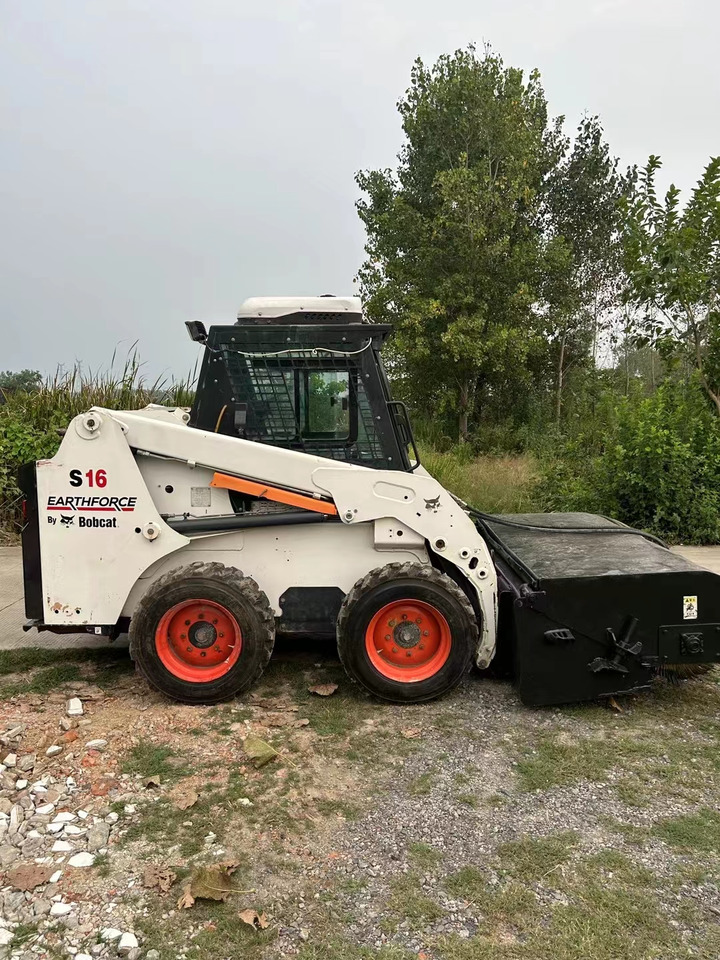 BOBCAT used skidsteer wheel Bobcat S18 High Quality - Minicargadora: foto 1 BOBCAT used skidsteer wheel Bobcat S18 High Quality - Minicargadora: foto 1