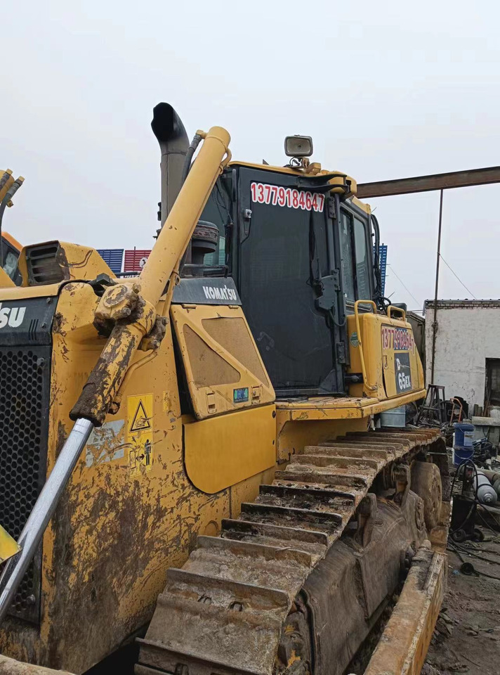 BULLDOZER Used Komatsu Bulldozer D65ex Strong Power Komatsu D65ex Track Dozer for Sale - Bulldozer: foto 3 BULLDOZER Used Komatsu Bulldozer D65ex Strong Power Komatsu D65ex Track Dozer for Sale - Bulldozer: foto 3
