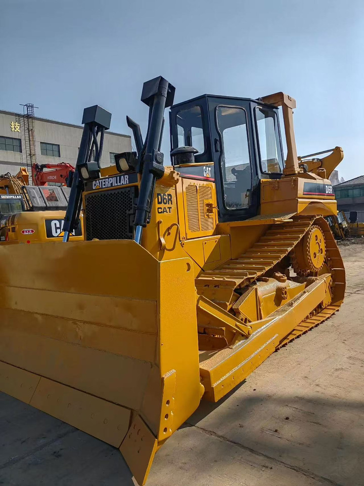 CAT Used Bulldozer D6R High Quality - Bulldozer: foto 5 CAT Used Bulldozer D6R High Quality - Bulldozer: foto 5