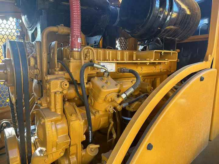CAT brand 950h wheel loader on sale used cat 950 966 loader 18tons front wheel loader in stock - Bulldozer: foto 5 CAT brand 950h wheel loader on sale used cat 950 966 loader 18tons front wheel loader in stock - Bulldozer: foto 5