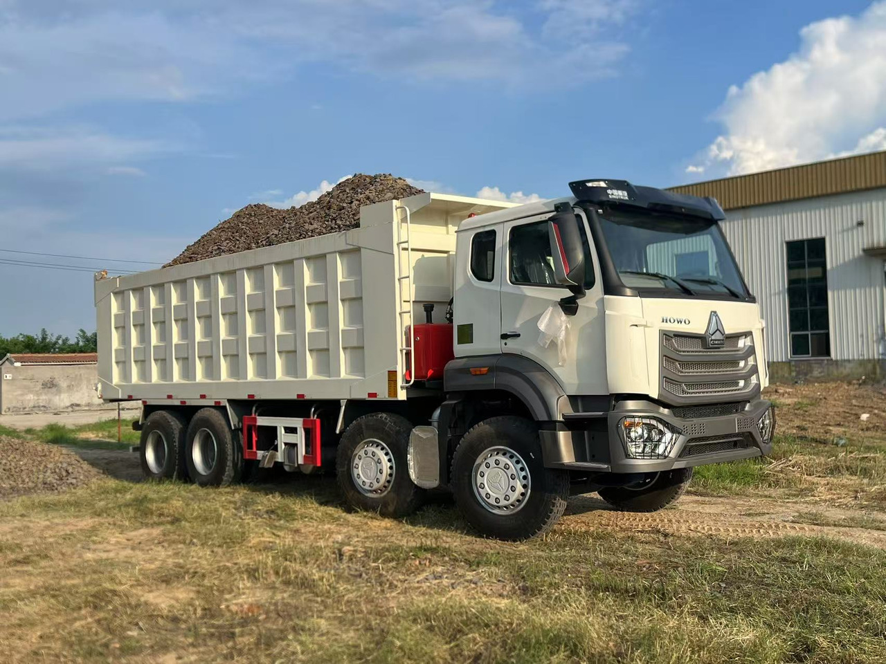 HOWO Used Dump Truck8*4 6*4 - Camión: foto 3 HOWO Used Dump Truck8*4 6*4 - Camión: foto 3